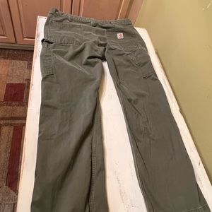 Men’s Carhartt jeans relaxed fit 36x32 with the side carpenters pocket.
